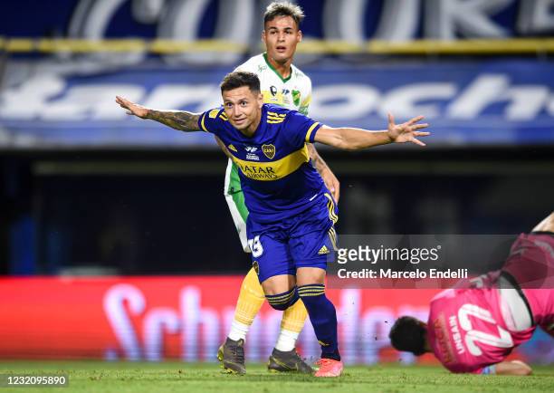 Mauro Zarate of Boca Juniors celebrates after scoring the second goal of his team during a match between Boca Juniors and Defensa y Justicia as part...