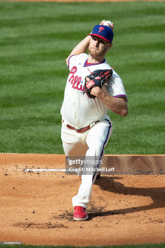 Atlanta Braves v Philadelphia Phillies