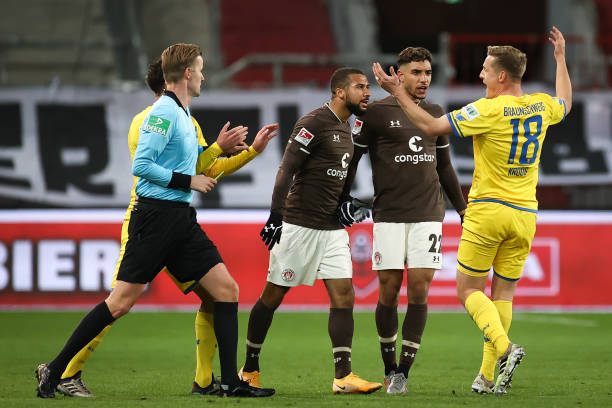 DEU: FC St. Pauli v Eintracht Braunschweig - Second Bundesliga