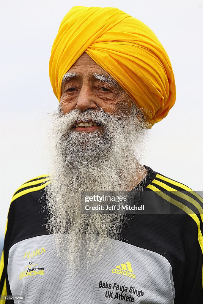 The World's Oldest Marathon Runner Fauja Singh Prepares Ahead Of The Edinburgh Marathon