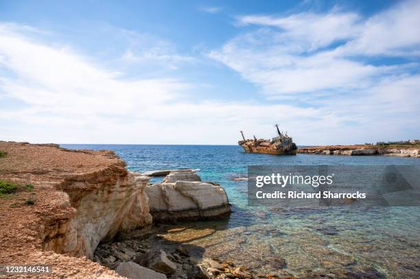 edro iii wreck, pegeia, paphos, cyprus - pafos imagens e fotografias de stock