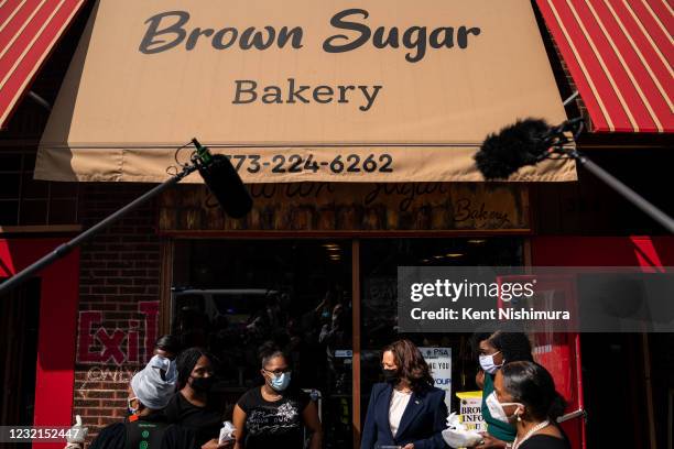 Vice President Kamala Harris makes a stop at Brown Sugar Bakery on Chicagos Southside with Cook County State's Attorney Kim Foxx and Illinois Lt....