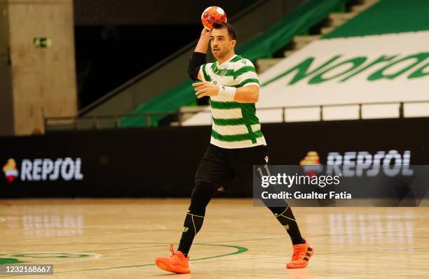 Daniel Ruesga 62 Carlos Ruesga Stock Photos, High-Res Pictures, and Images - Getty Images