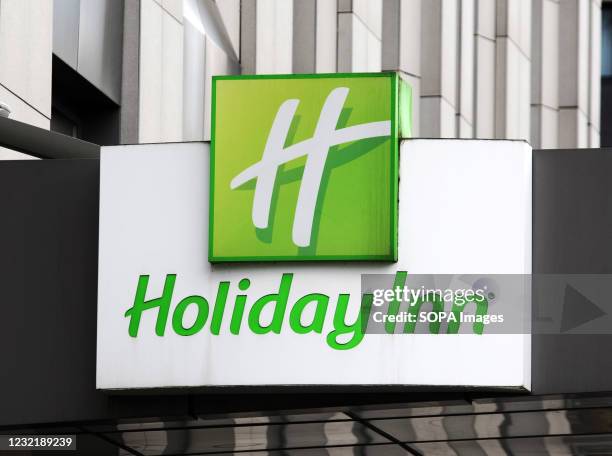 Holiday Inn Sign In 333 Holiday Inn Sign Stock Photos, High-Res Pictures, and Images ...