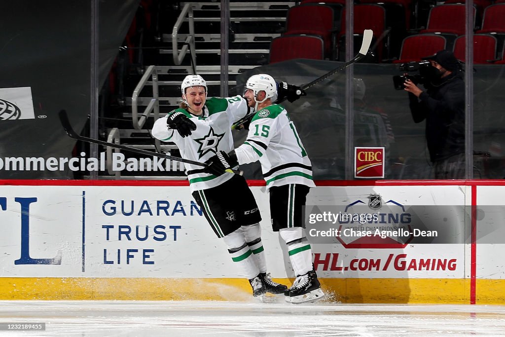 Dallas Stars v Chicago Blackhawks