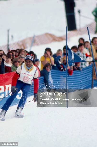 Lake Tahoe, CA Lynn Swann skiing at the John Denver Celebrity Ski Classic, Heavenly Mountain Resort, for ABC Sports.