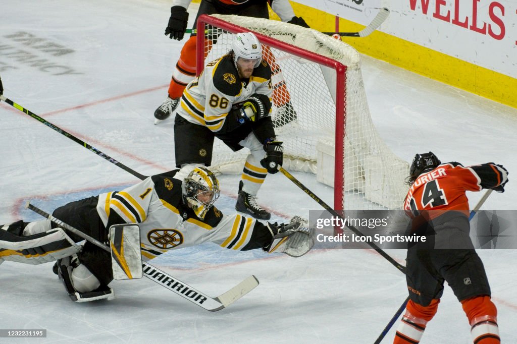 NHL: APR 10 Bruins at Flyers