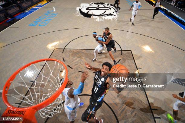 Kyrie Irving Dunk Photos and Premium High Res Pictures - Getty Images