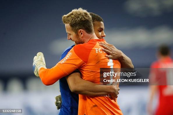 FBL-GER-BUNDESLIGA-SCHALKE-AUGSBURG FBL-GER-BUNDESLIGA-SCHALKE-AUGSBURG