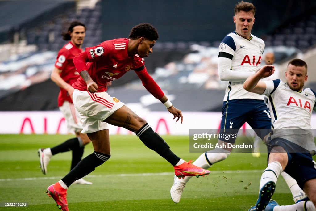 Tottenham Hotspur v Manchester United - Premier League