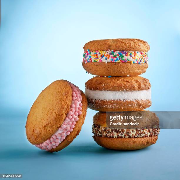 glass cookie sandwich - confetti bildbanksfoton och bilder