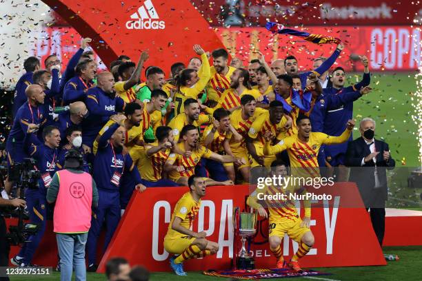 Barcelona playets celebrate after winning the Copa Del Rey Final match between Athletic Club and FC Barcelona at Estadio de La Cartuja in Sevilla,...