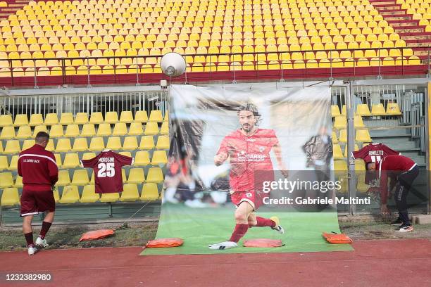 Banner in memory of Davide Morosini during the Serie B match between AS Livorno and Como 1907 at Armando Picchi Stadium on April 18, 2021 in Livorno,...