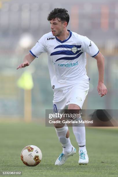 Massimiliano Gatto of Como 1907 in action during the Serie B match between AS Livorno and Como 1907 at Armando Picchi Stadium on April 18, 2021 in...