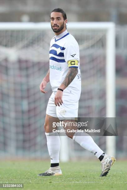 Luca Crescenzi of Como 1907 in action during the Serie B match between AS Livorno and Como 1907 at Armando Picchi Stadium on April 18, 2021 in...
