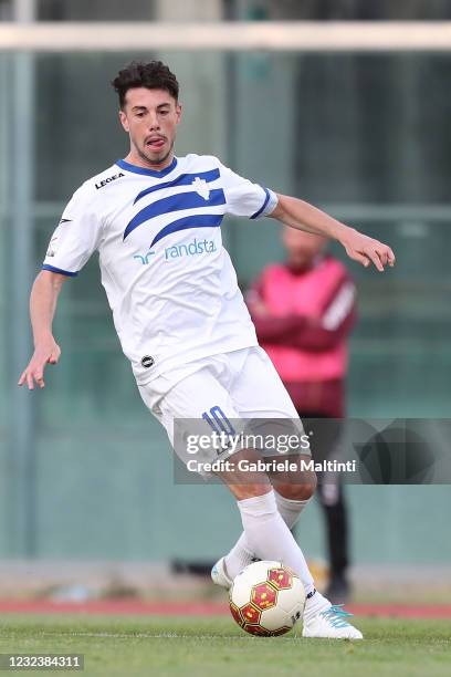 Massimiliano Gatto of Como 1907 in action during the Serie B match between AS Livorno and Como 1907 at Armando Picchi Stadium on April 18, 2021 in...