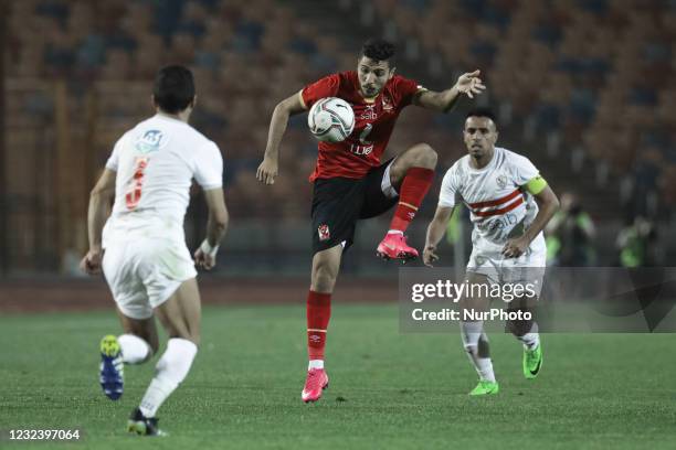 Mohamed Shiref control the ball of Al Ahly during egypt League Match between Zamalek and Al Ahly at Cairo stadium on April 18, 2021 in Cairo, Egypt.