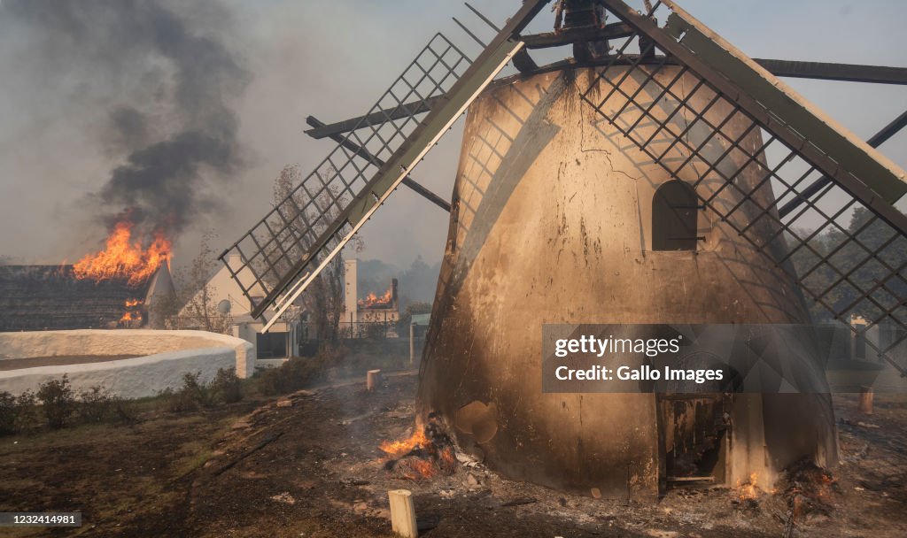 Wildfire damages structures at UCT and Mostert's Mill in South Africa