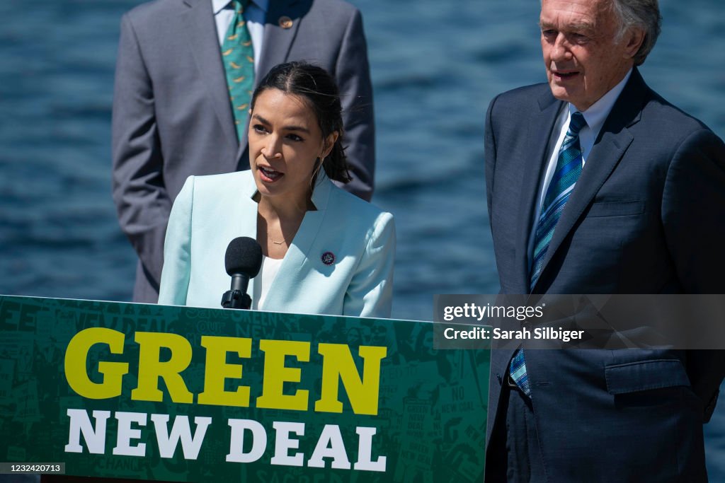 Democratic Politicians Reintroduce Green New Deal Legislation