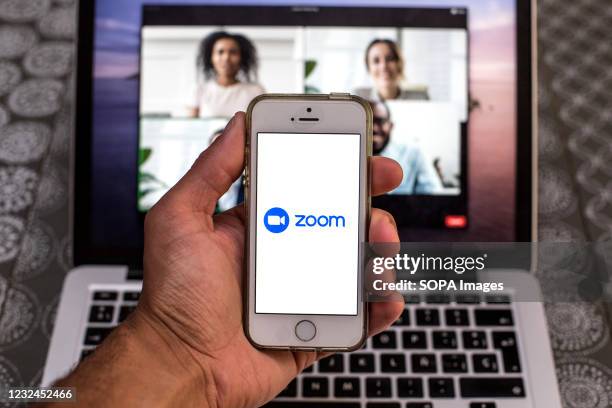 Zoom App Logo Photos and Premium High Res Pictures - Getty Images
