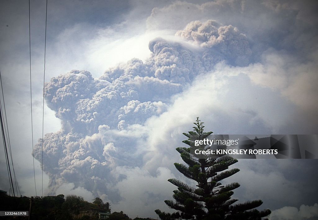 STVINCENT-VOLCANO-EVACUATION