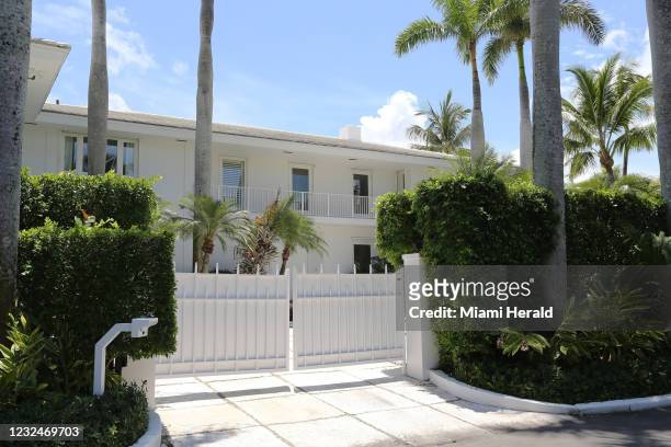 Jeffrey Epstein&apos;s waterfront Palm Beach, Fla., home on El Brillo Way.