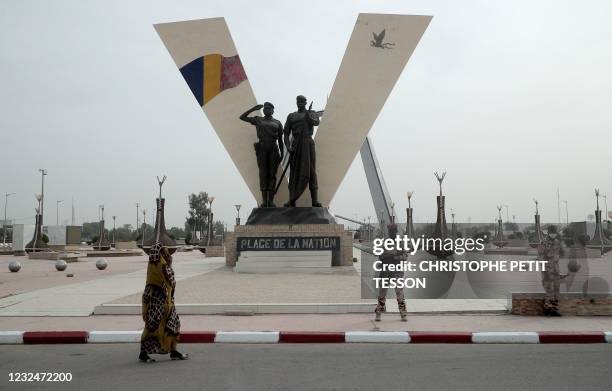 Chadian soldiers stand guard on Place de la Nation square ahead of the state funeral for the late Chadian president Idriss Deby in N'Djamena on April...