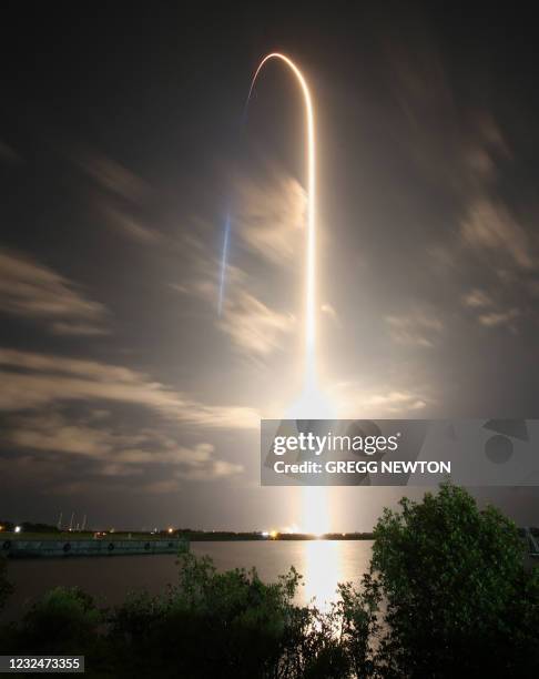 Launch Complex 9 4,271 Space Launch Complex Stock Photos, High-Res Pictures, and Images ...