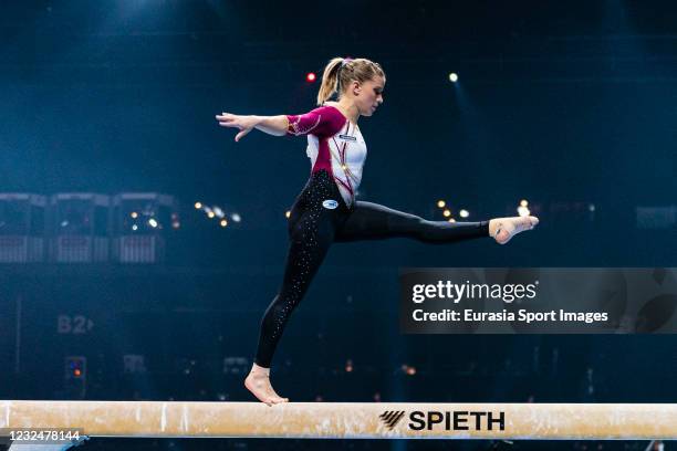 April Seitz Elisabeth Seitz Photos and Premium High Res Pictures - Getty Images