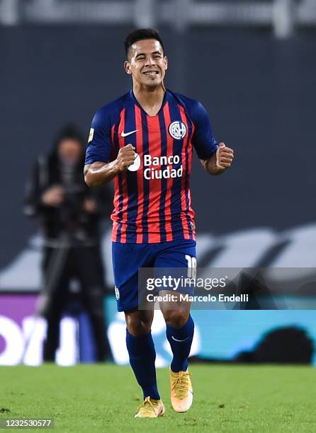 Nicolas Fernandez of San Lorenzo celebrates after scoring the first goal of his team during a match between River Plate and San Lorenzo as part of...