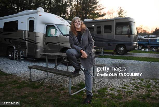 Woman Rving 66 Going Rving Stock Photos, High-Res Pictures, and Images - Getty Images