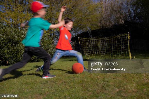Children Romp Kinder Students Photos and Premium High Res Pictures - Getty Images