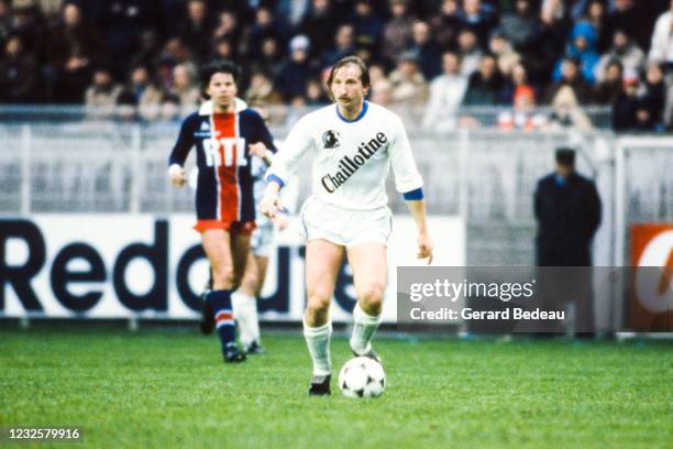 Andrzej Szarmach of Auxerre during the French Division 1 Championship match between Paris Saint Germain and Auxerre at Parc des Princes, in Paris,...