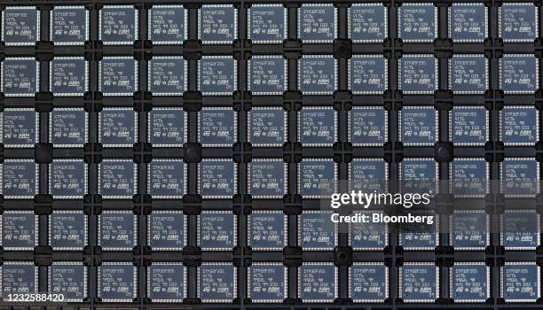 Microchip Stmicroelectronics 59 Integrated Microelectronics Inc Stock Photos, High-Res Pictures, and ...