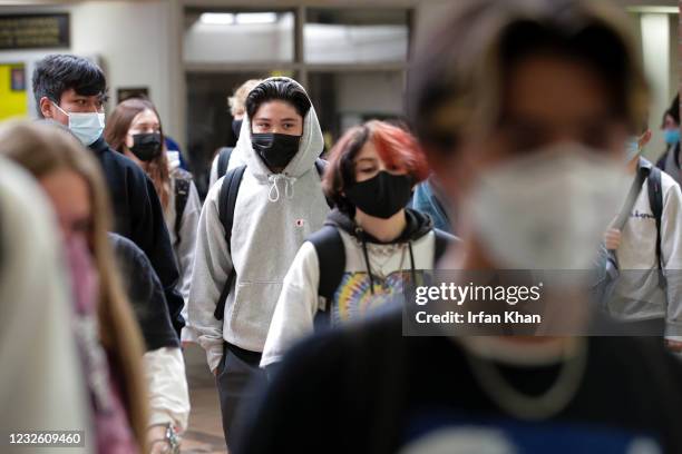 Mission Viejo, CA Students on the first day of school after a long coronavirus break at Capistrano Valley High School on Tuesday, April 27, 2021 in...