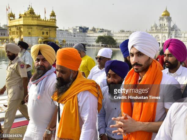 82 Deep Sidhu Photos and Premium High Res Pictures - Getty Images