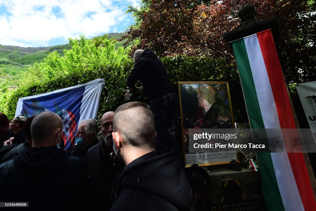 Italians Commemorate The Death Of Mussolini