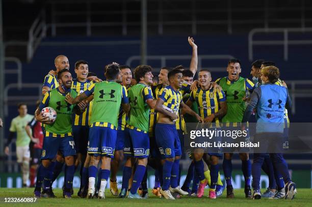 Players of Rosario Central celebrate after winning a match between Rosario Central and Newell's Old Boys as part of Copa de la Liga Profesional 2021...