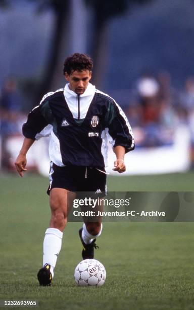 Juventus player Roberto Baggio during a training session on 1991, in Turin, Italy.