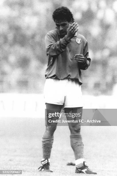 Roberto Baggio during a match with Italia on 1993 in Italy.