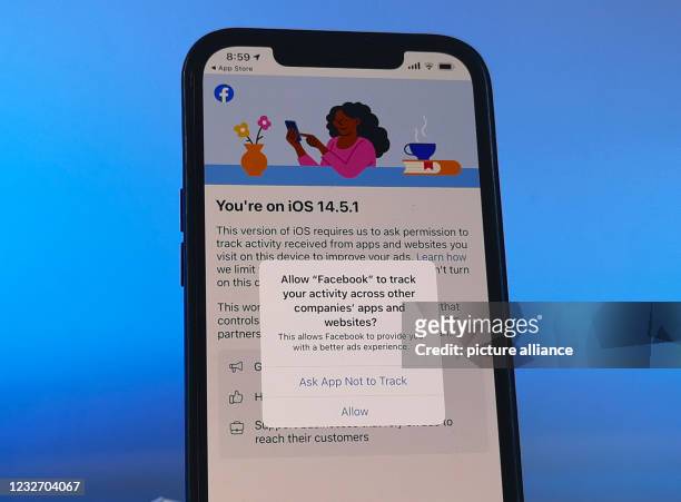 Privacy notice appears on an iPhone 12 under the new iOS 14.5.1 operating system. Developers of an application have to ask for the user's permission...