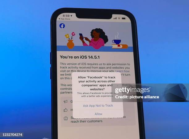 Privacy notice appears on an iPhone 12 under the new iOS 14.5.1 operating system. Developers of an application have to ask for the user's permission...