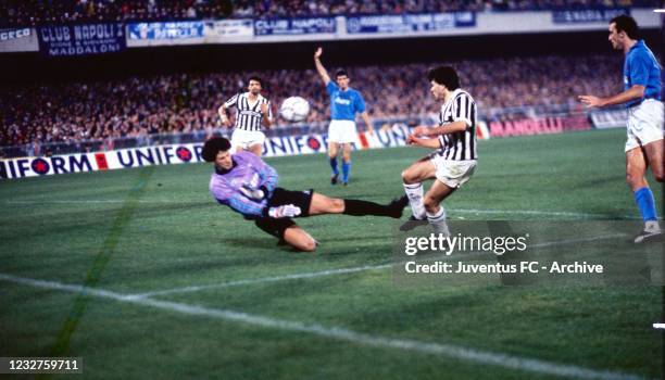 Juventus player Rui Barros during Napoli - Juventus, Uefa cup, on March 15, 1989 in Naples, Italy.