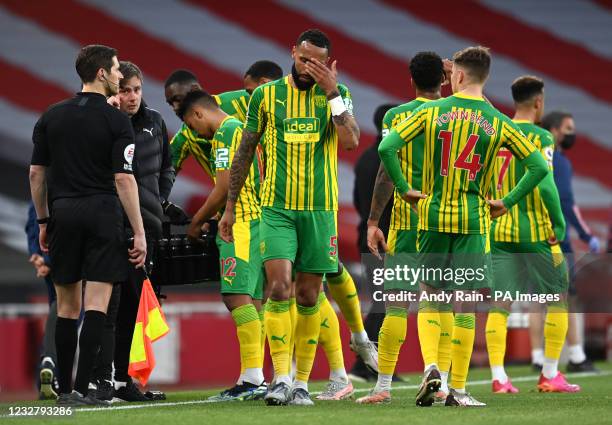 West Bromwich Albion's Kyle Bartley during a water break during the Premier League match at the Emirates Stadium, London. Picture date: Sunday May 9,...