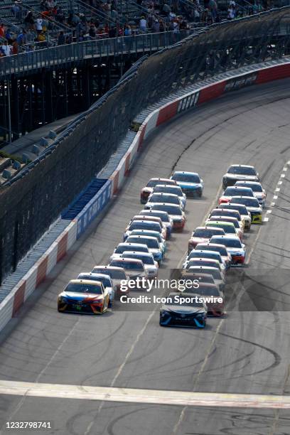 The field takes a green flag on a restart during the running of the Goodyear 400 on May 9, 2021 at Darlington Raceway in Darlington, South Carolina