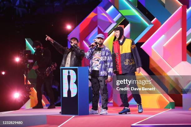 O2 Red Roses Asim Chudry R M Chaudhry Photos and Premium High Res Pictures - Getty Images