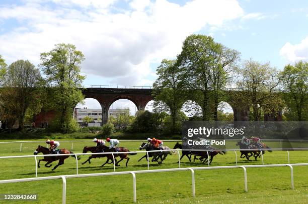 Worcester Races 1,429 Worcester Racecourse Stock Photos, High-Res Pictures, and Images ...
