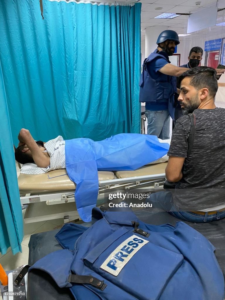 2 Anadolu Agency journalists injured by Israeli raid in Gaza