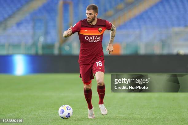 Davide Santon of AS Roma during the Serie A match between AS Roma and FC Crotone at Stadio Olimpico, Rome, Italy on 9 May 2021