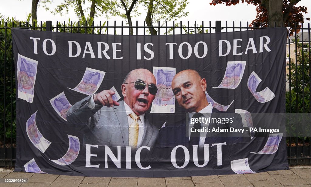 Tottenham Hotspur Fans Protest
